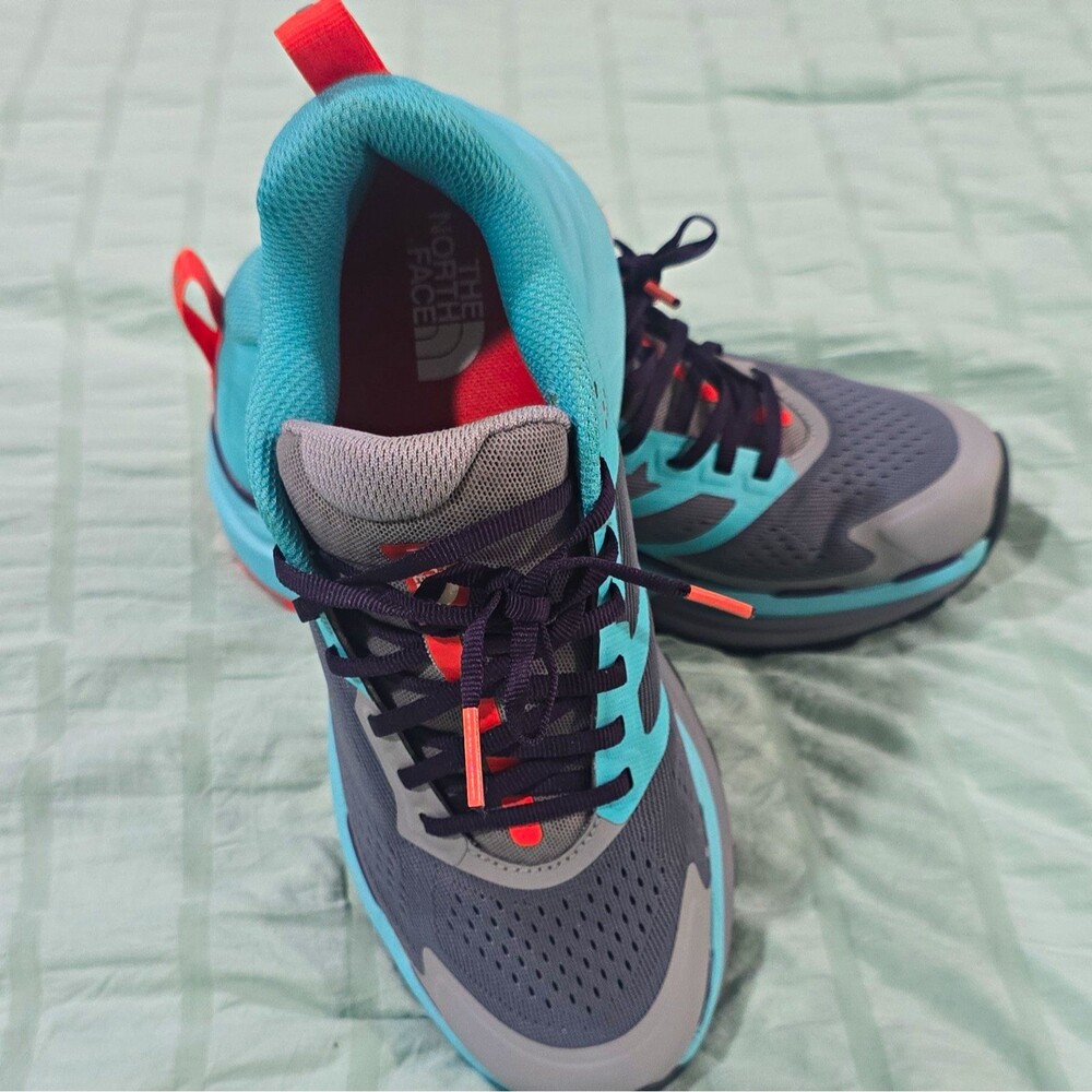 The North Face Vectiv Women’s Low Top Lace-Up Athletic Sneakers Colorblock